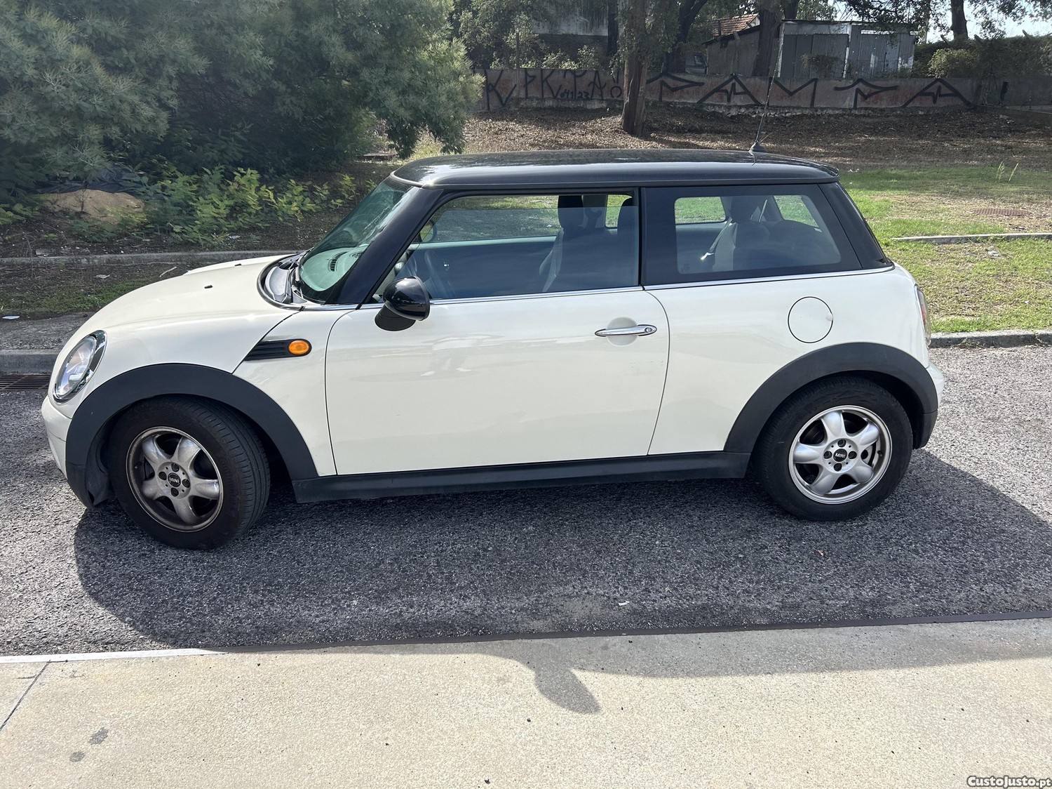 MINI Cooper 1.6 D — fotografia 4