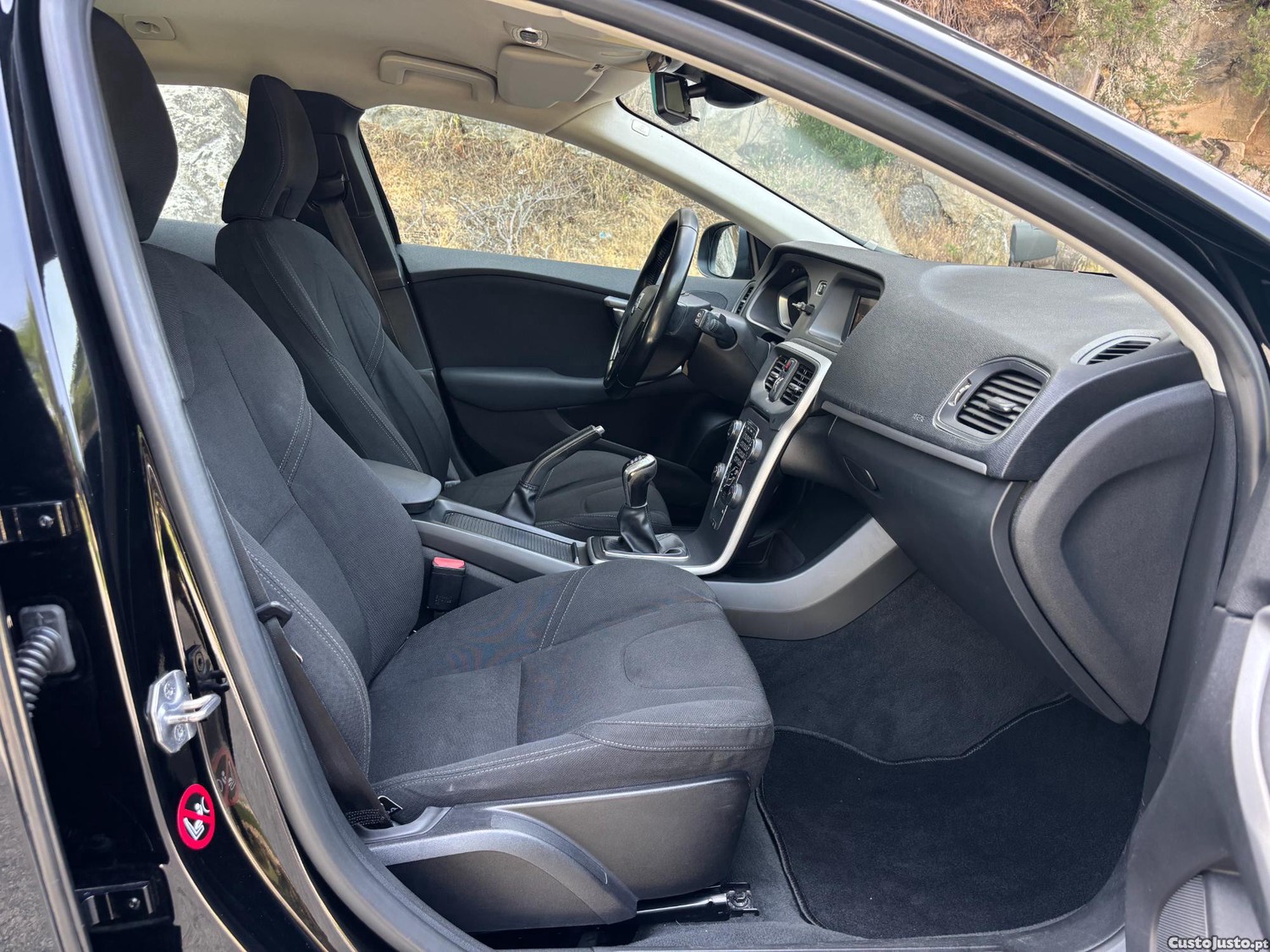 Volvo V40 1.6 D2 115cv Kinetic Eco NACIONAL — fotografia 4
