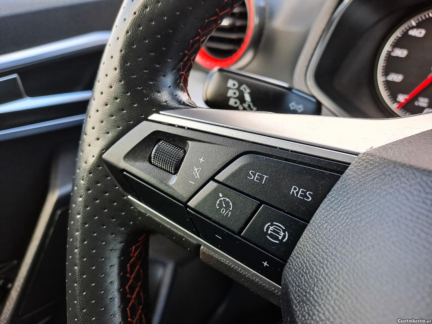 SEAT Arona FR 1.0 TSI 110CV GASOLINA 2022 — fotografia 10