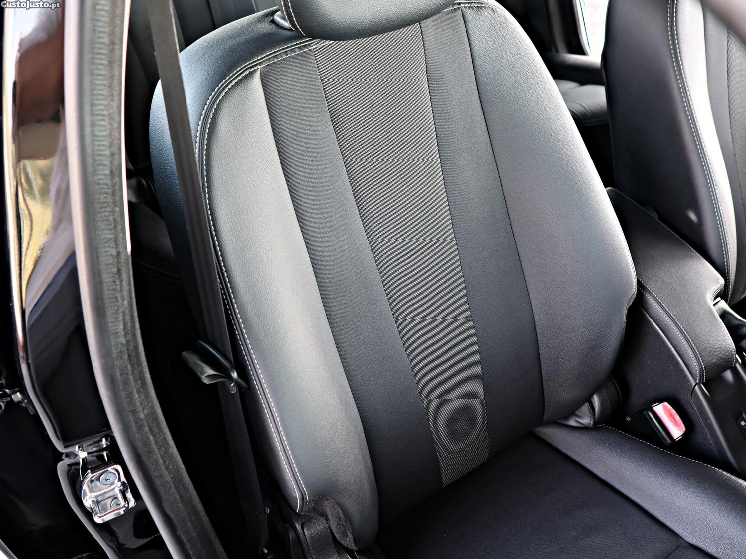 Renault Mégane Sport Tourer 1.5 dCi Confort SS — fotografia 6