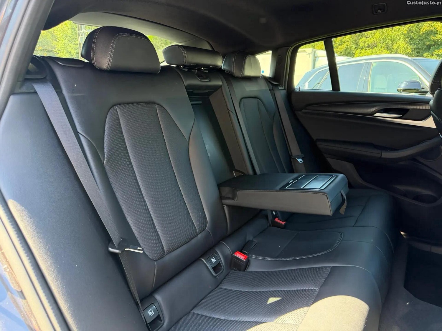 BMW X4 20 d xDrive Pack M Auto — fotografia 14
