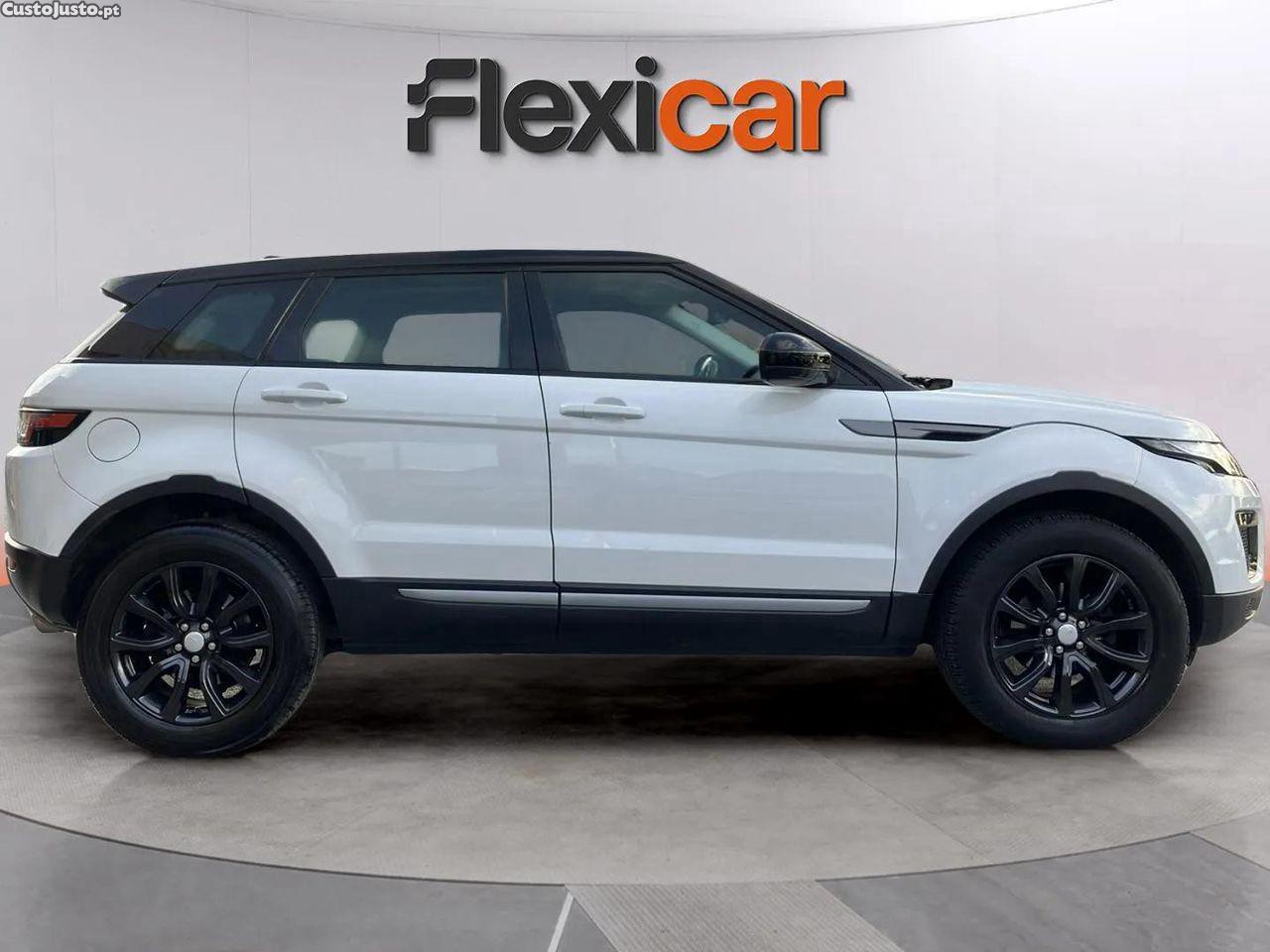 Land Rover Evoque 2.0 eD4 Pure — fotografia 17