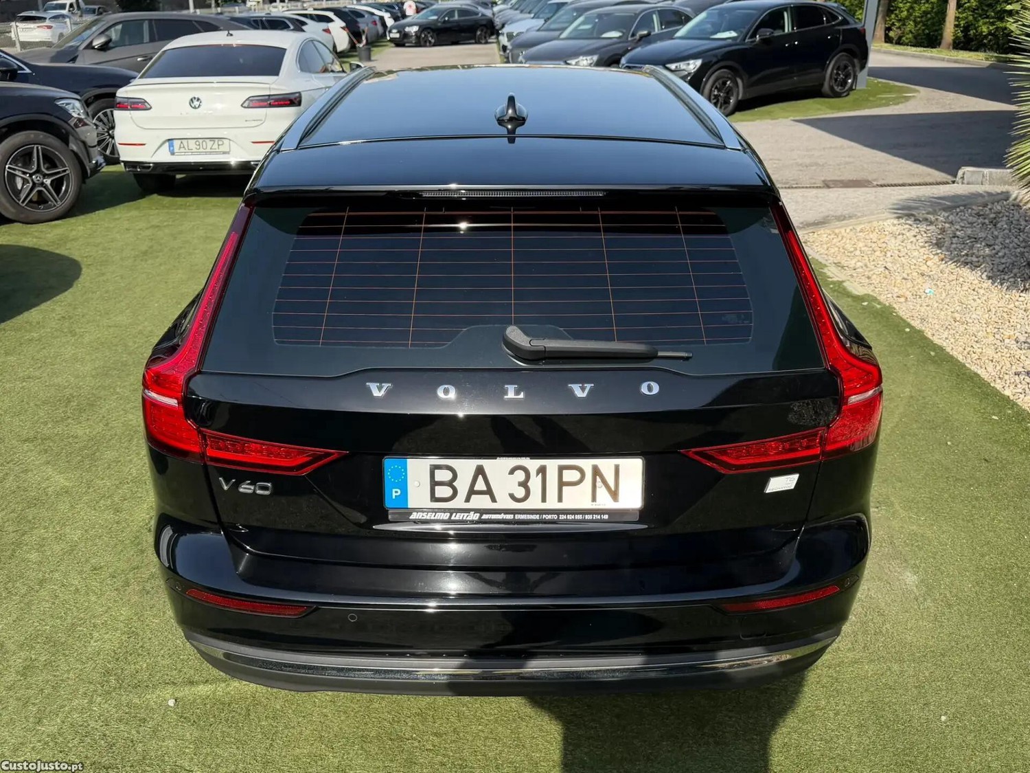 Volvo V60 2.0 T6 AWD TE Essential — fotografia 20