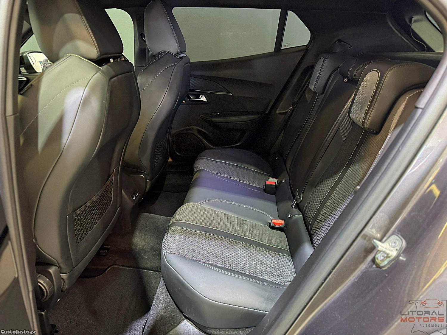 Peugeot 2008 1.2 PureTech GT EAT8 — fotografia 10