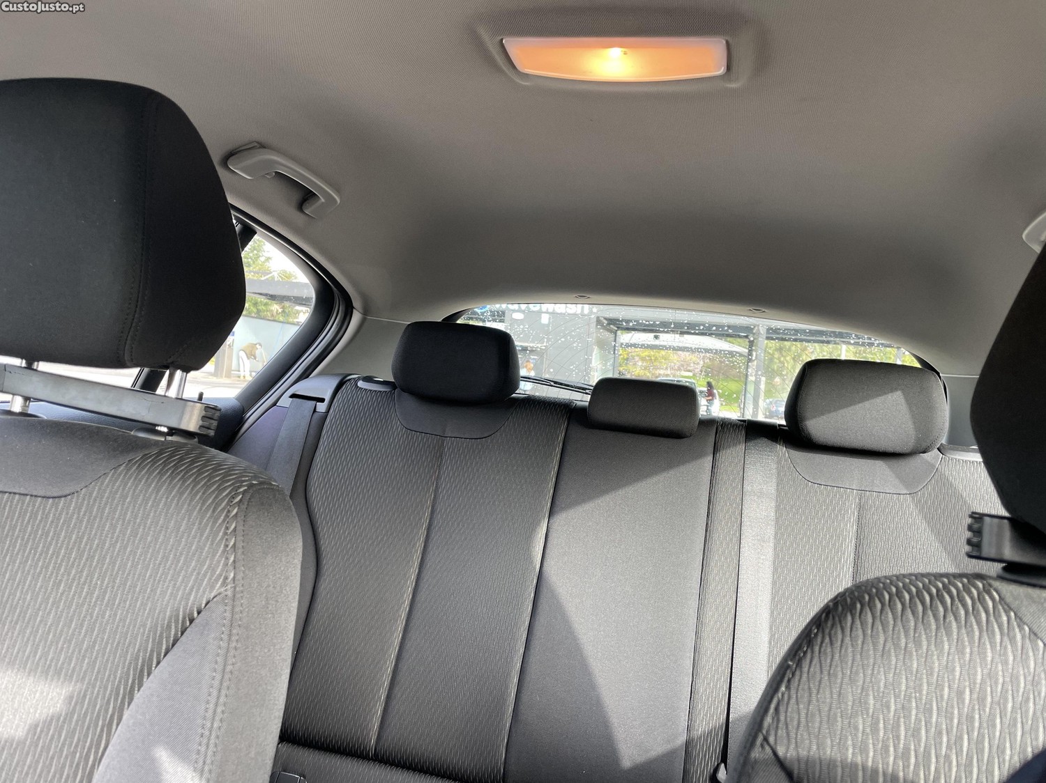 BMW 116 Serie 1 - d — fotografia 2