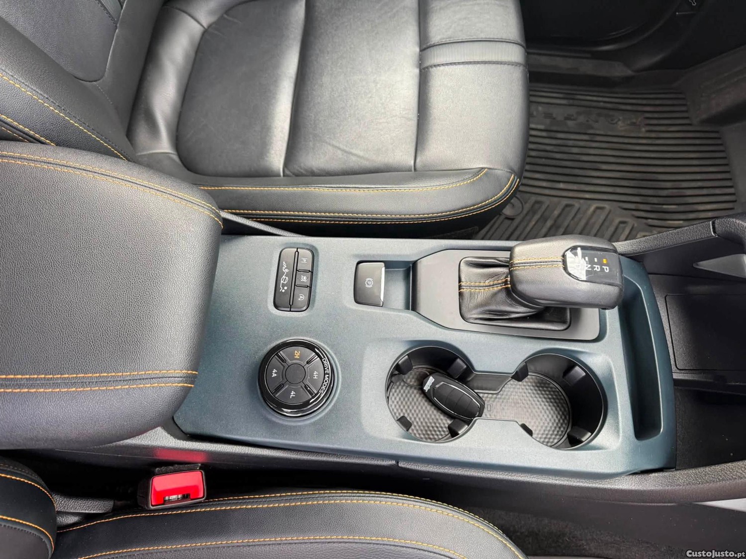 Ford Ranger 2.0 TDCi EcoBlue Wildtrak e-4WD Doppelkabine — fotografia 2