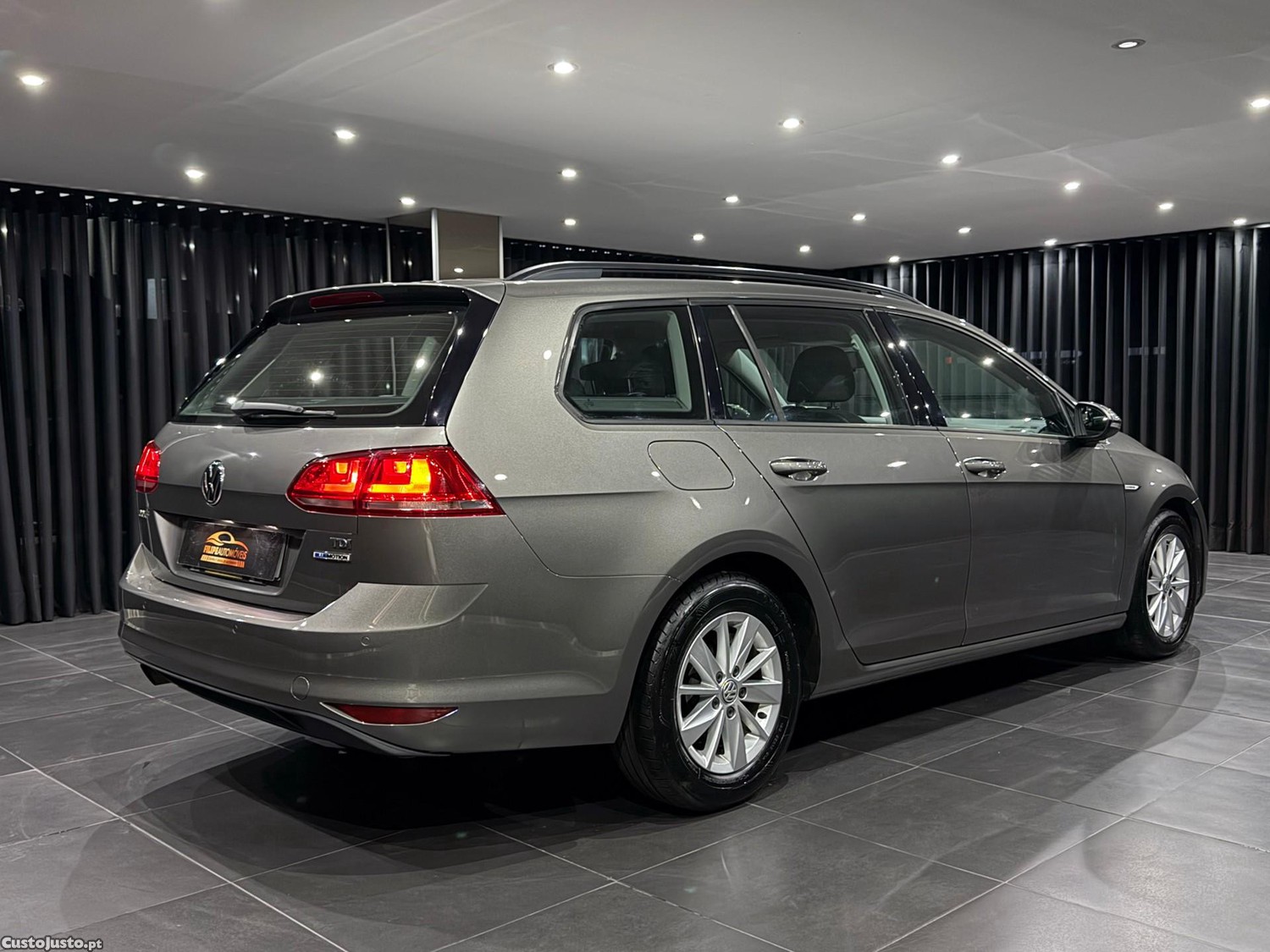 Volkswagen Golf Variant 1.6 TDi BlueMotion Confortline — fotografia 18
