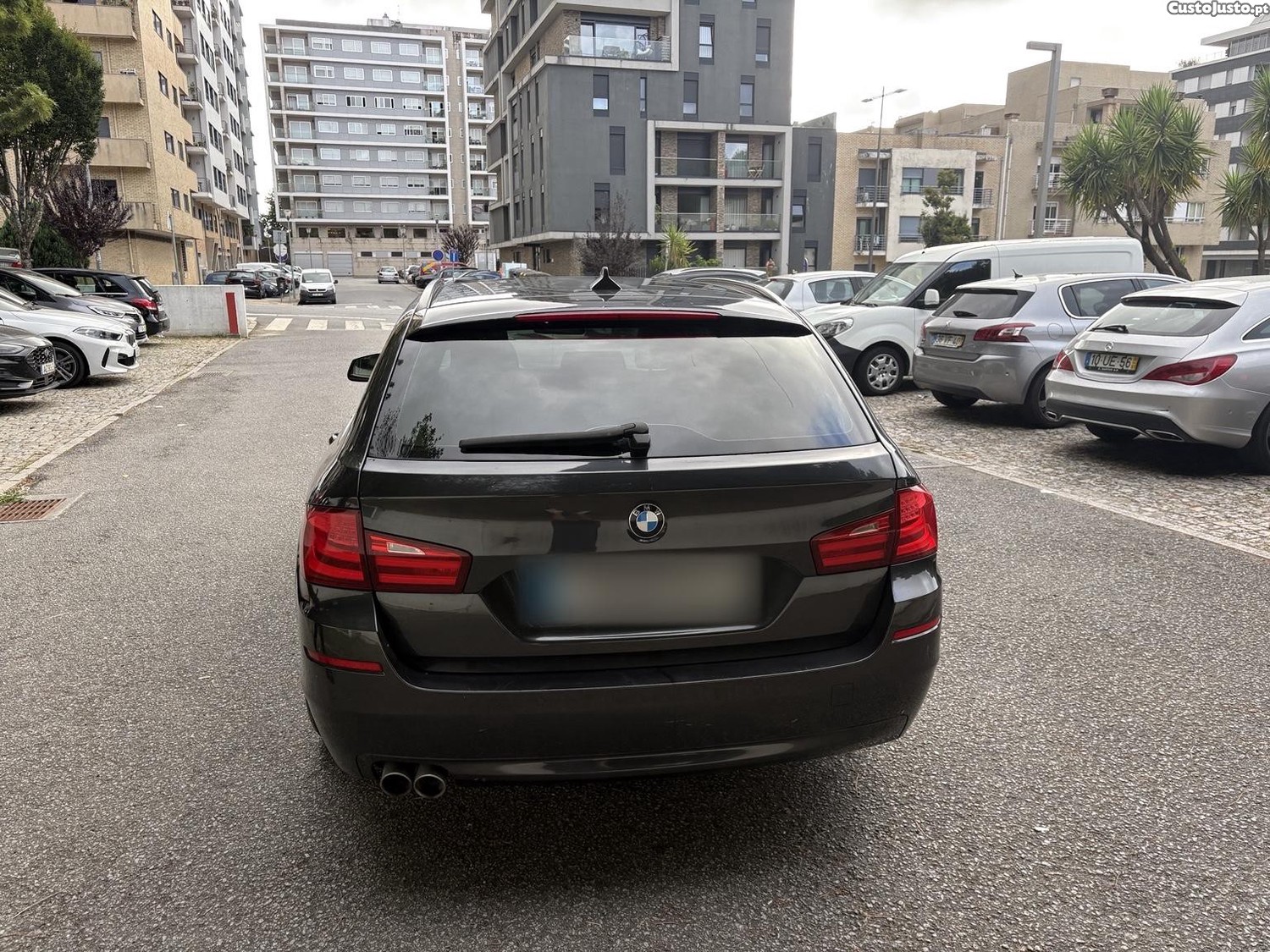 BMW 520 Touring Automática — fotografia 11