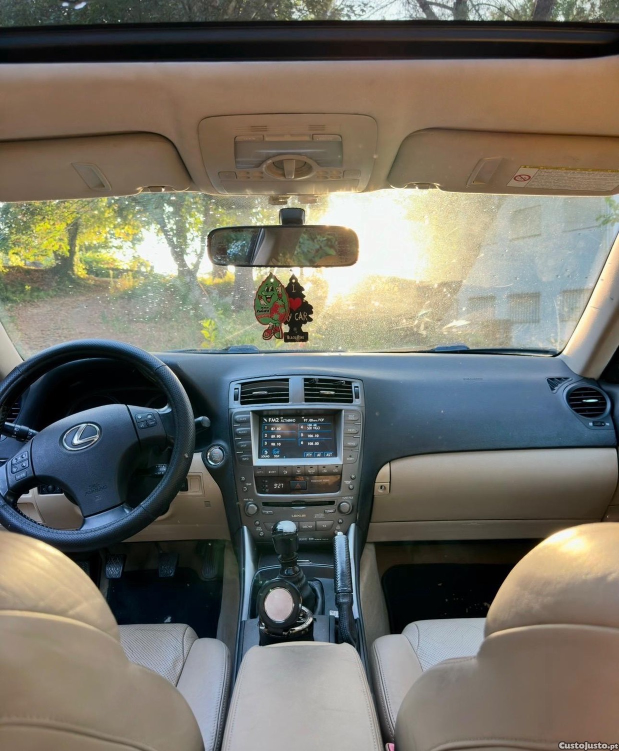 Lexus IS 220D — fotografia 5