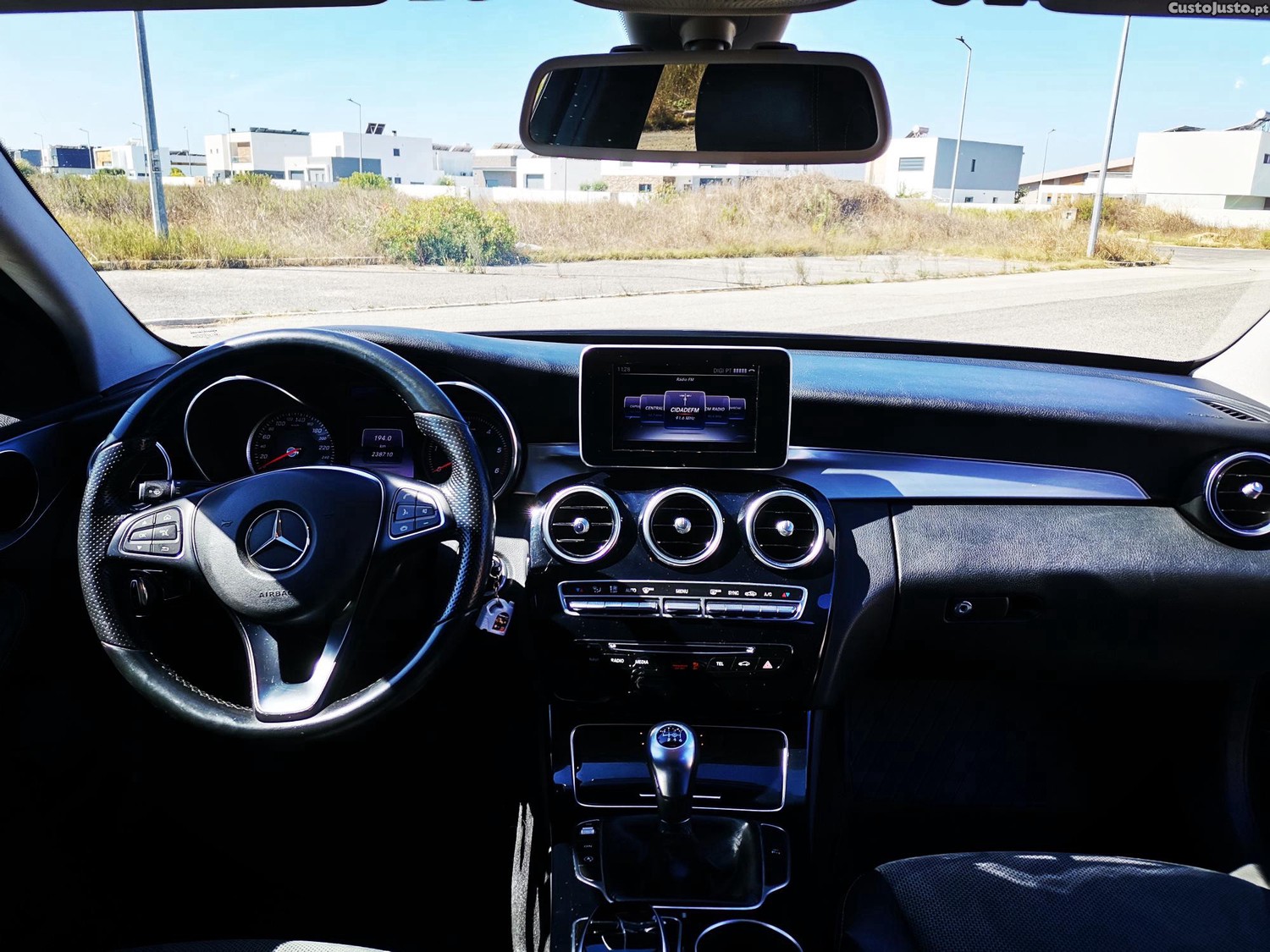 Mercedes-Benz C 200 Blue Tec — fotografia 9