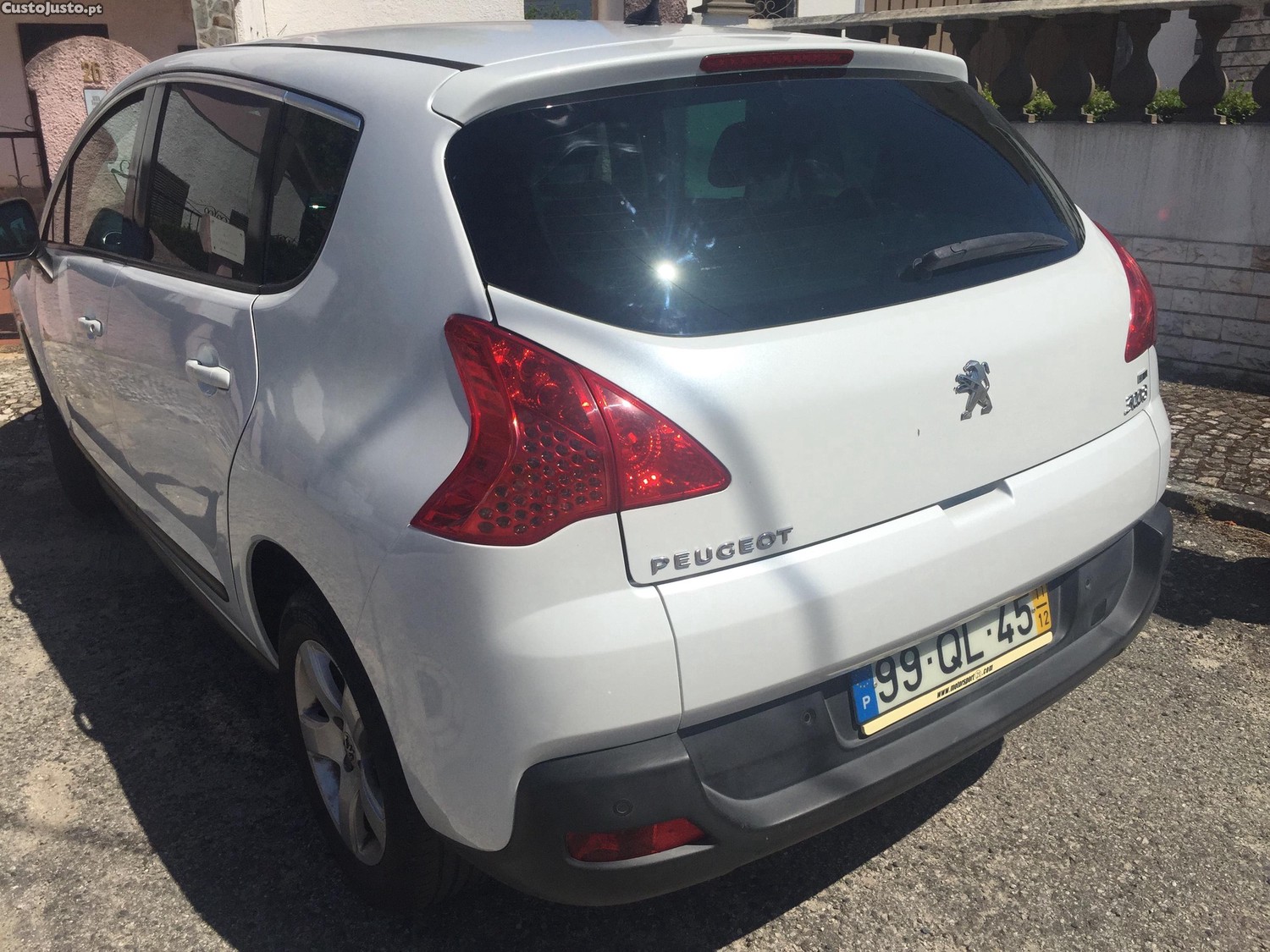 Peugeot 3008 1.6 e-HDI Allure CMP6 — fotografia 4