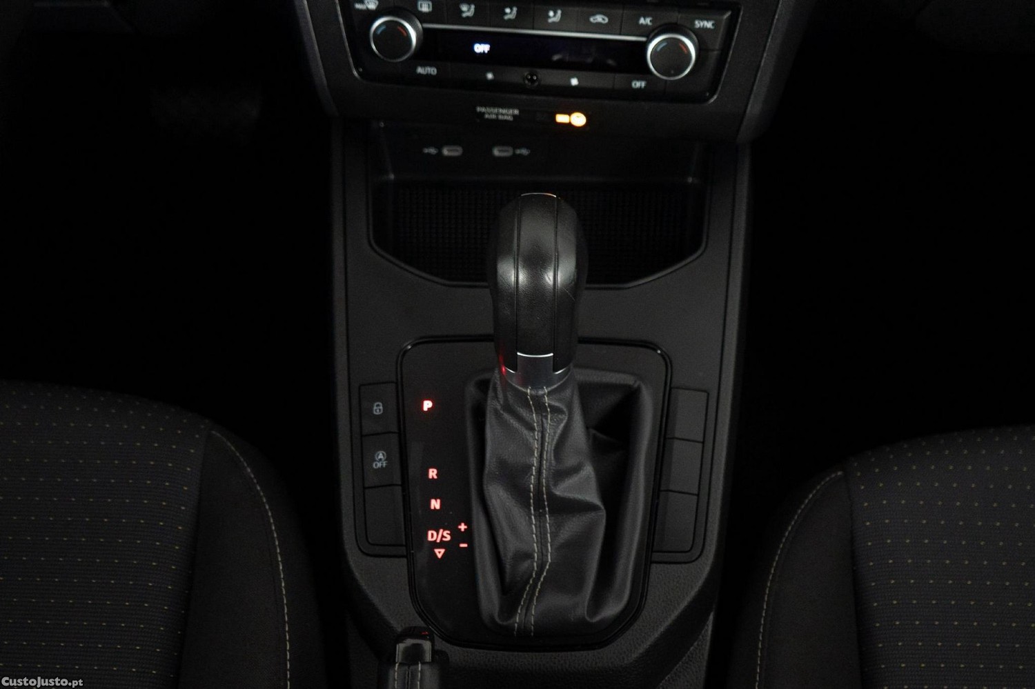 SEAT Ibiza 1.0 Tsi Style Cx. DSG Connectnavi — fotografia 3