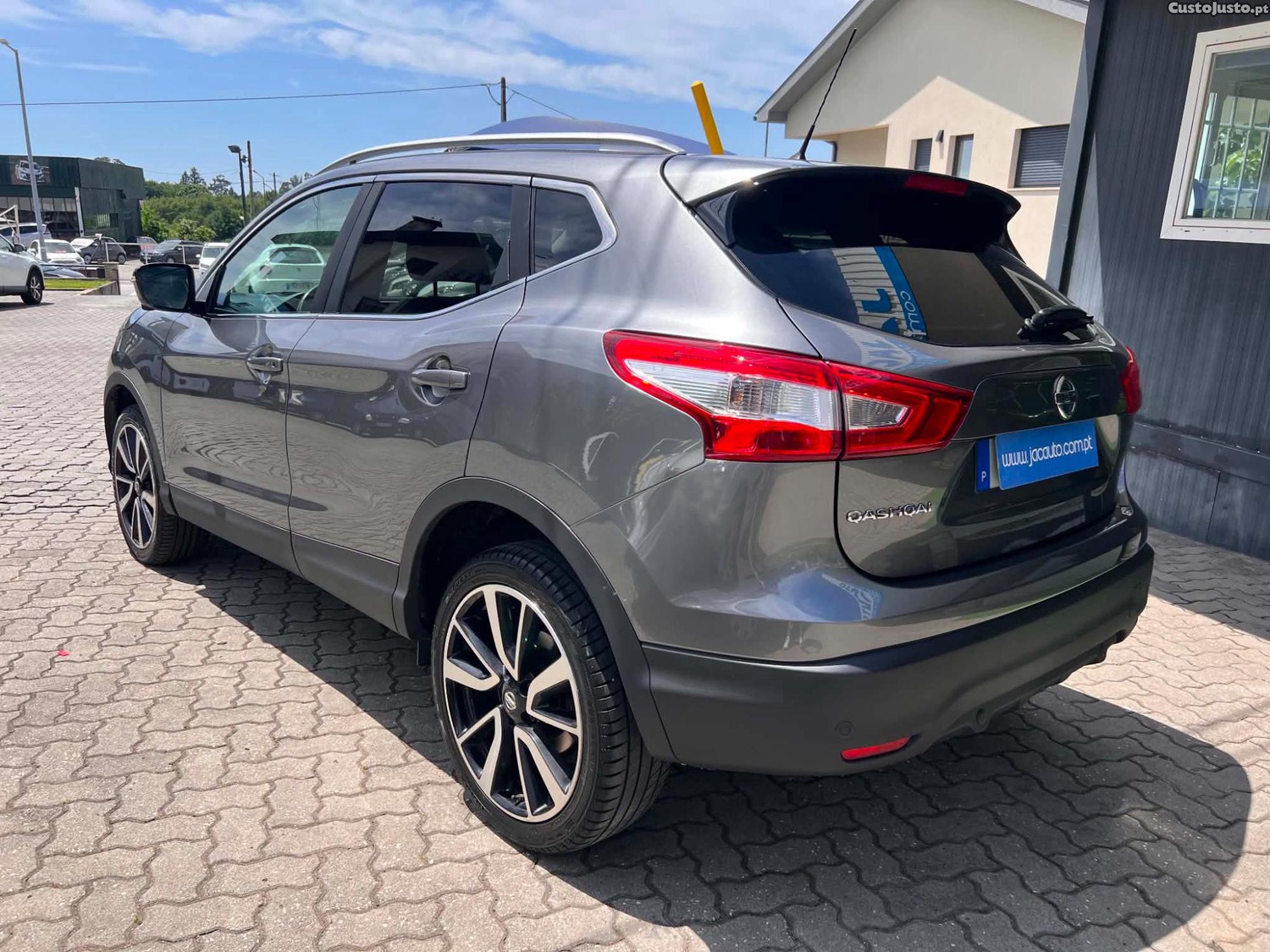 Nissan Qashqai 1.6 dCi ALL-MODE 4x4i TEKNA - 16 foto 3