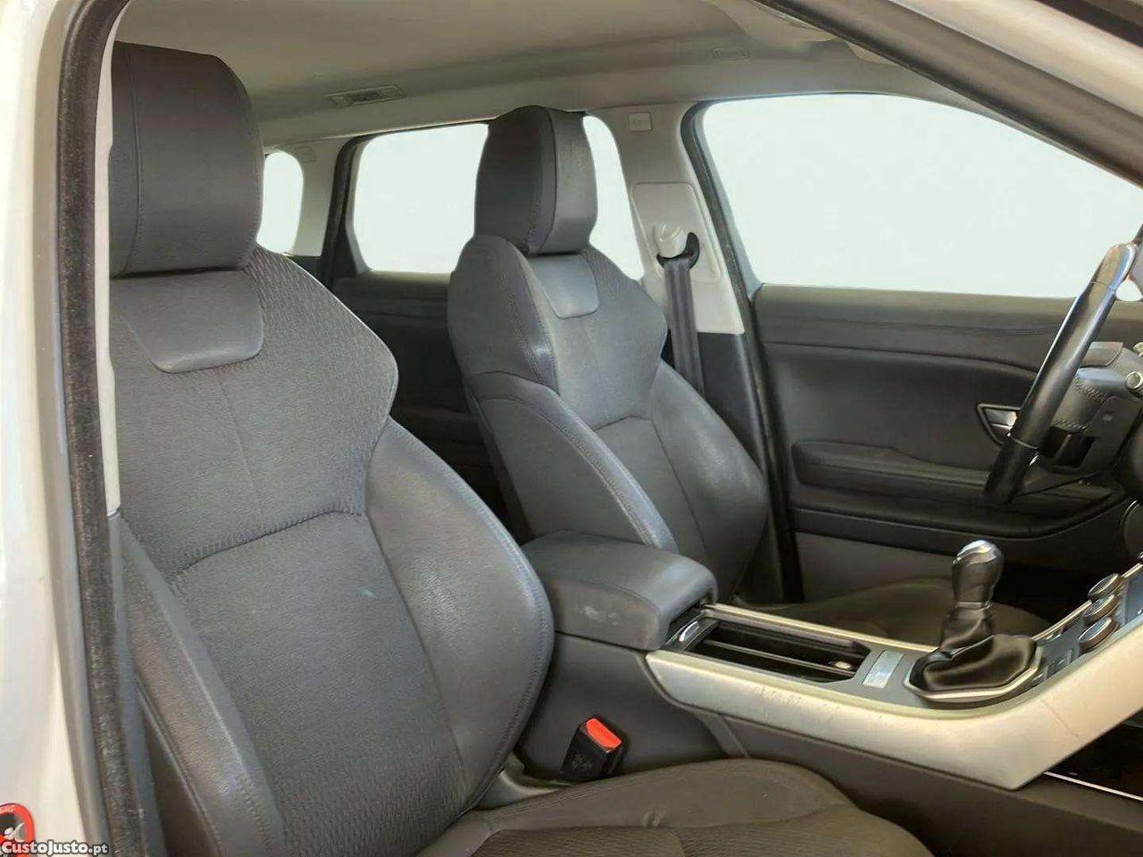 Land Rover Evoque 2.0 eD4 Pure — fotografia 4