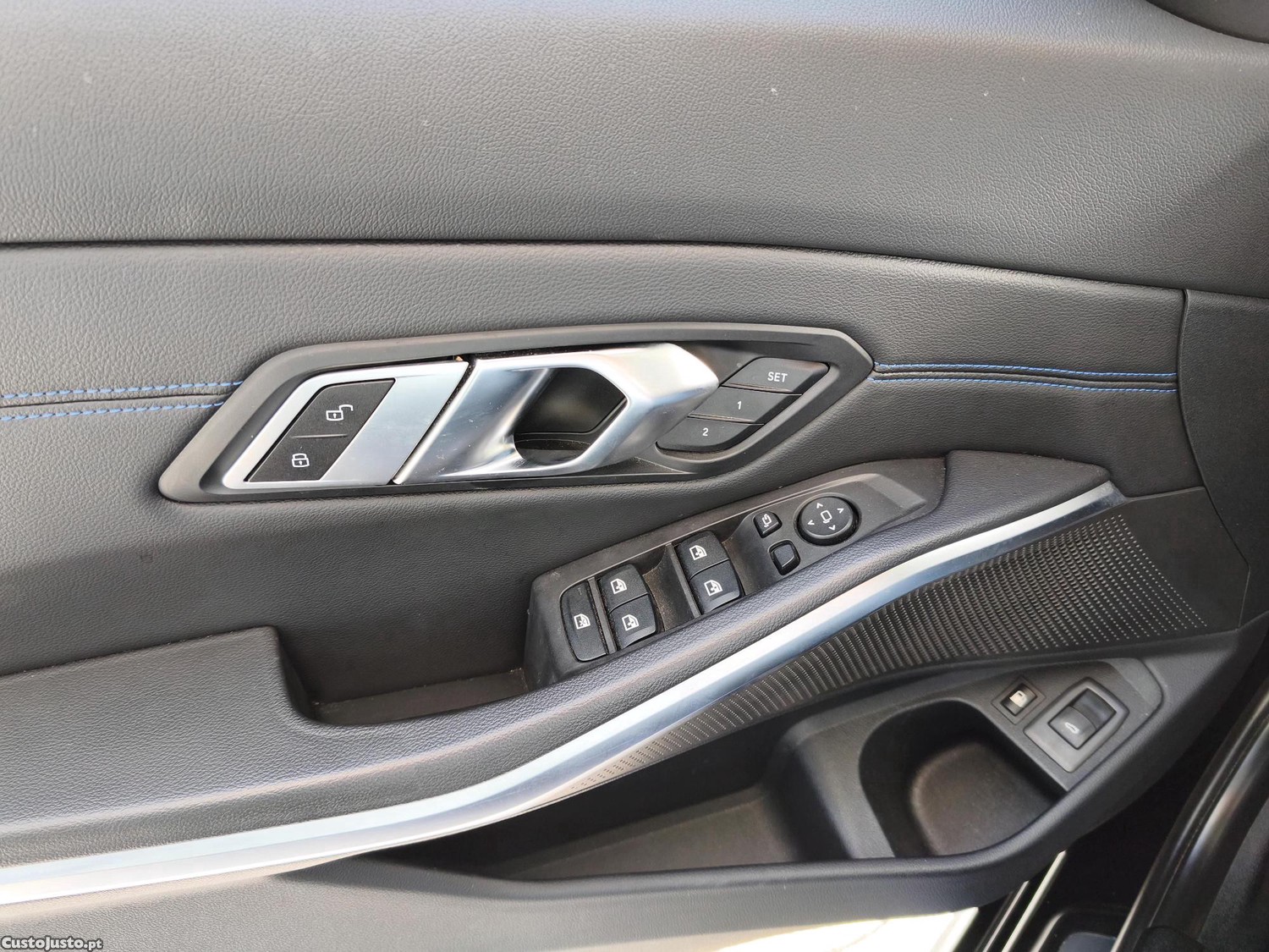 BMW 320 e Touring Pack M PHEV Nacional — fotografia 7