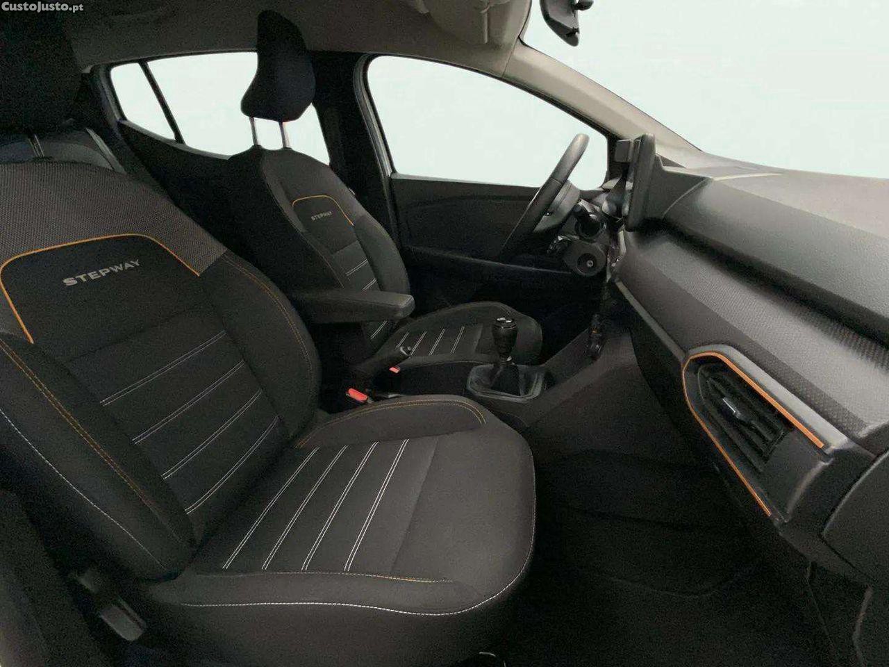 Dacia Sandero Stepway 0.9 TCe — fotografia 5