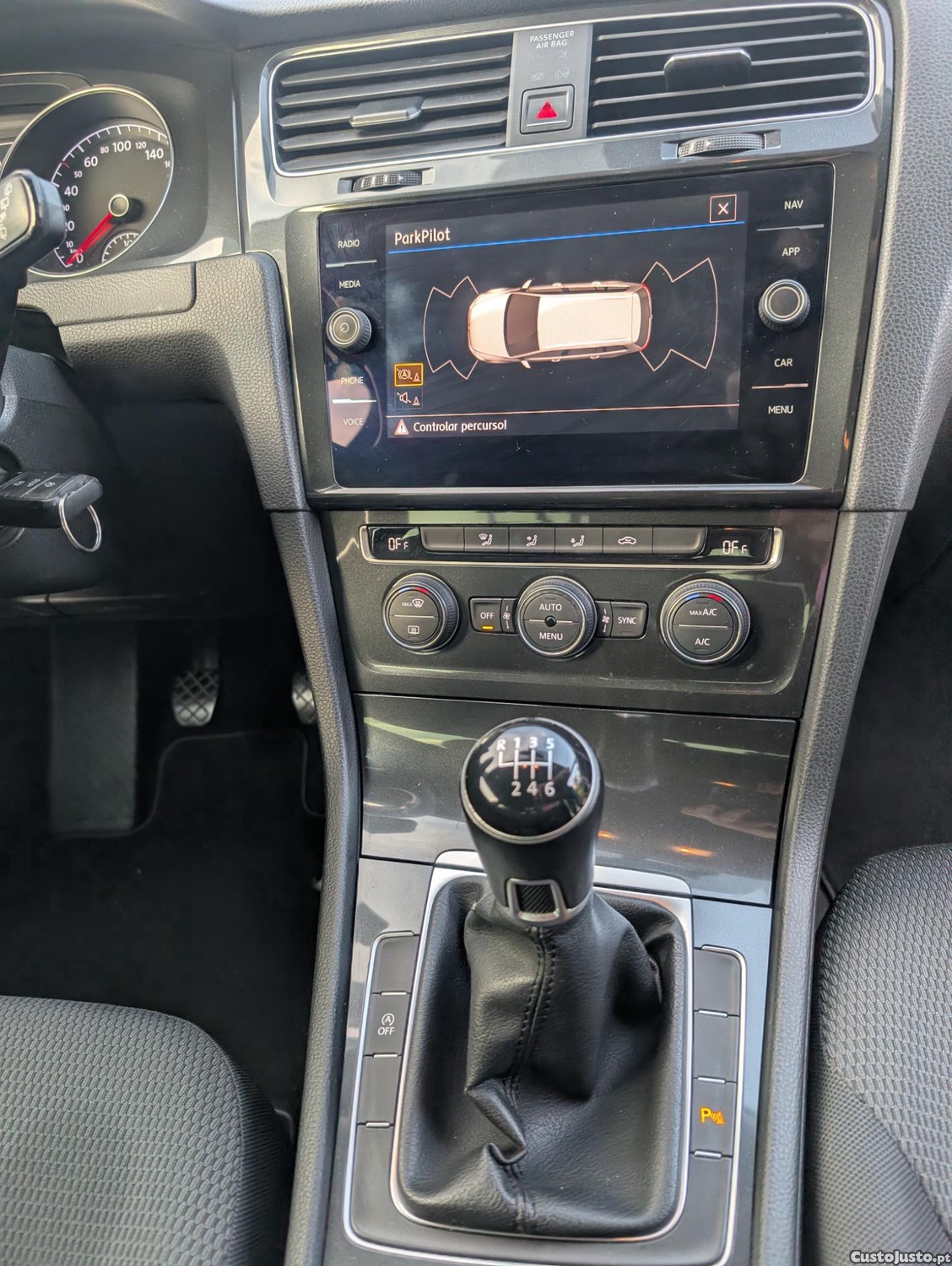 Volkswagen Golf Variant Confortline — fotografia 3