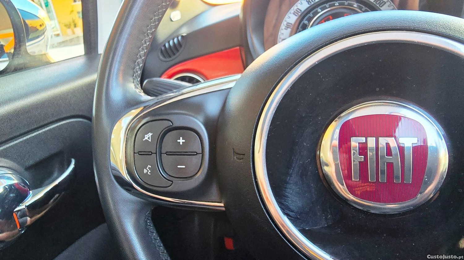 Fiat 500C 1.0 Hybrid RED — fotografia 12
