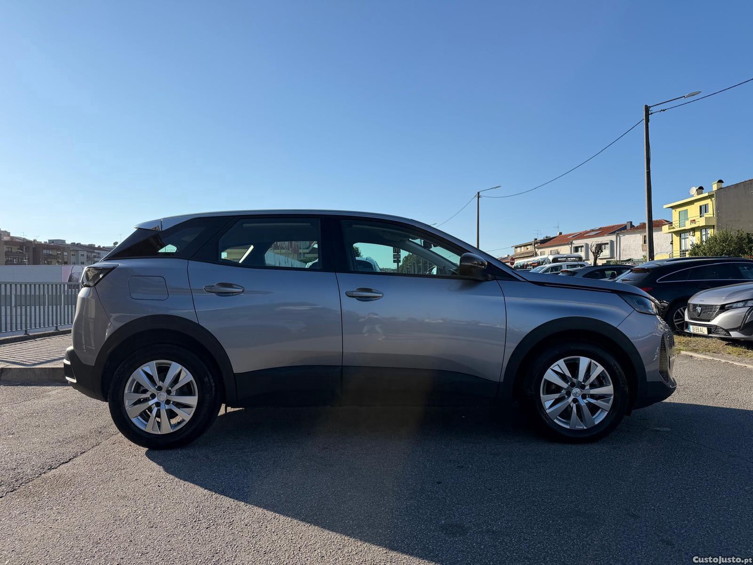 Peugeot 3008 1.5 BlueHDi Active Pack — fotografia 22