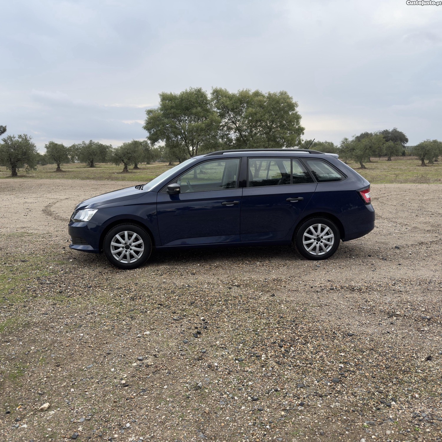 Skoda Fabia Break 1.0Tsi — fotografia 7