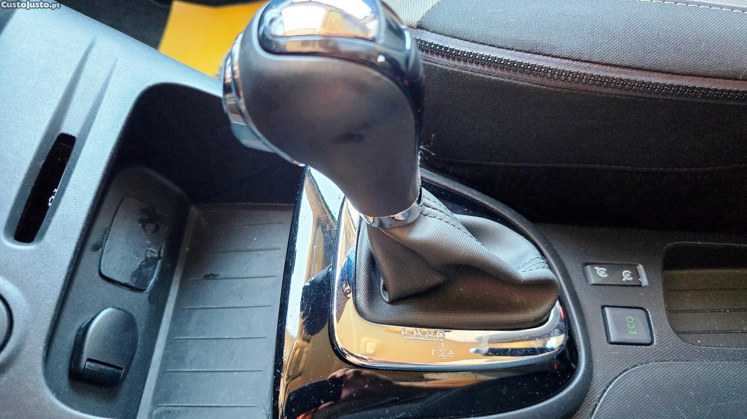 Renault Captur 1.2 TCe Exclusive EDC — fotografia 20