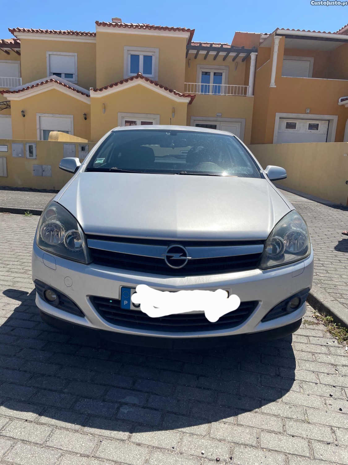 Opel Astra GTC — fotografia 7