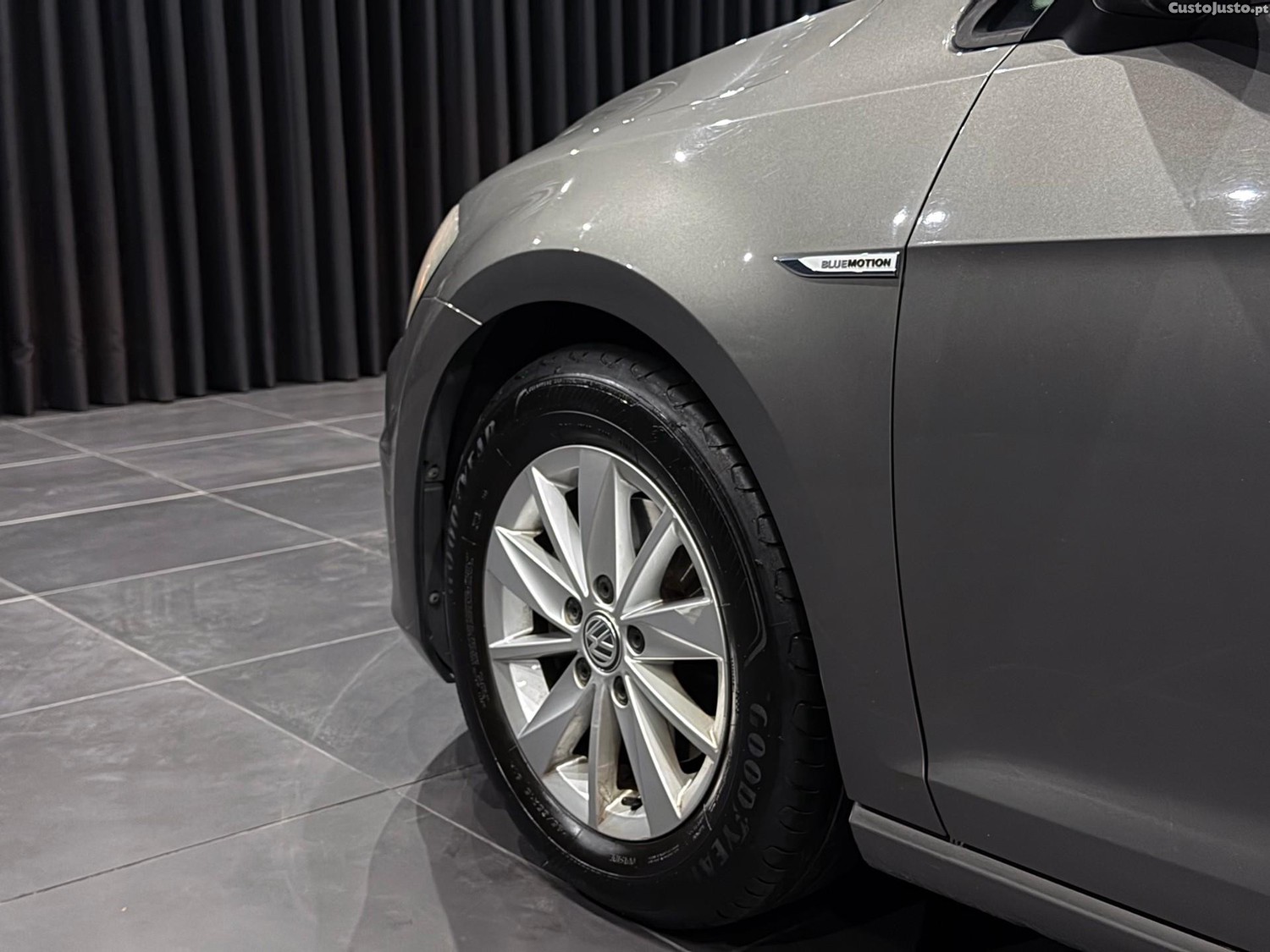 Volkswagen Golf Variant 1.6 TDi BlueMotion Confortline — fotografia 14