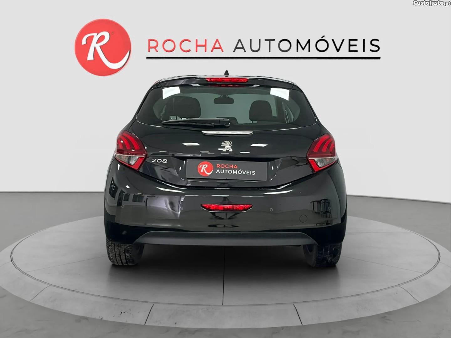 Peugeot 208 1.2 PureTech Allure — fotografia 4