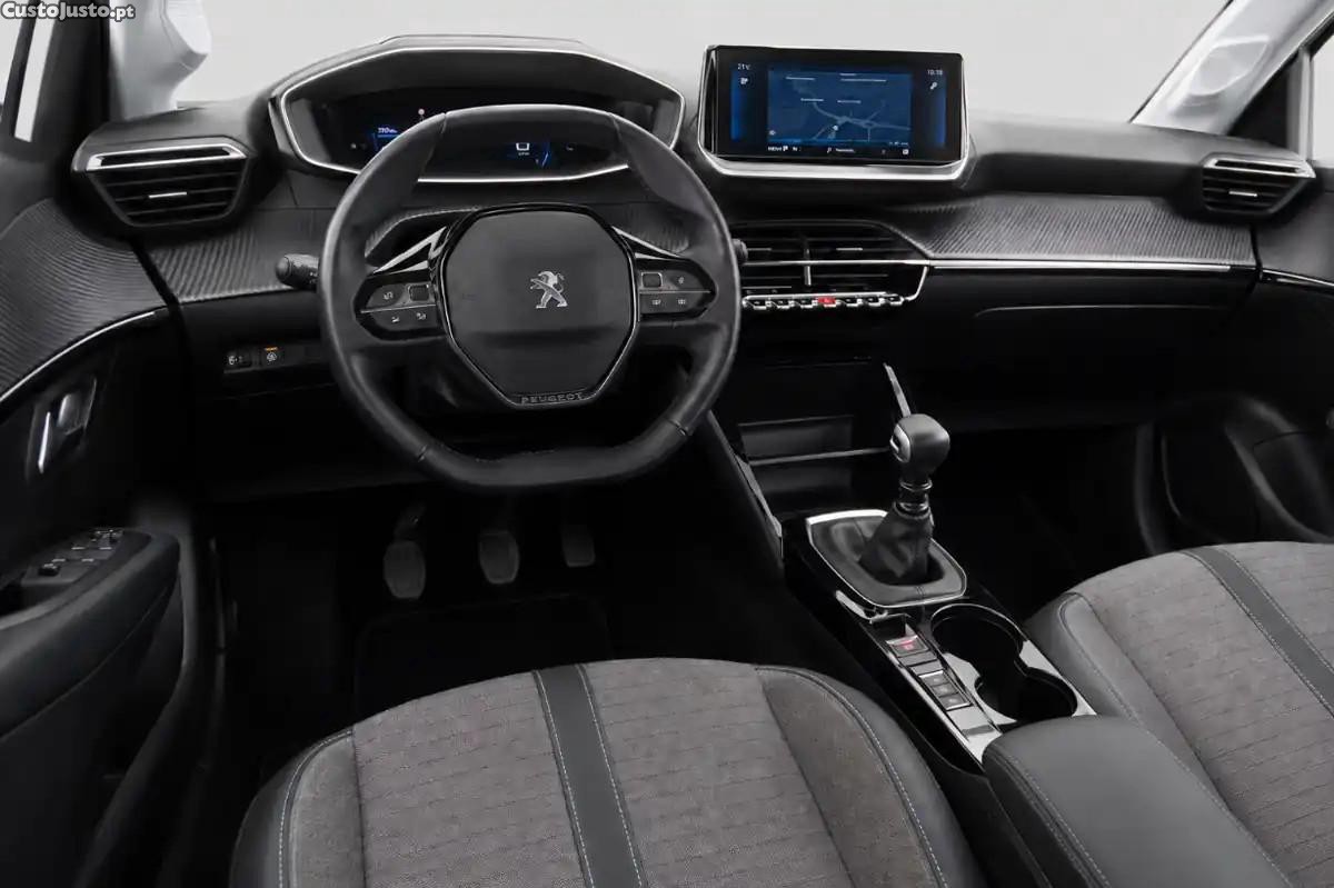 Peugeot 208 1.2 PureTech Allure — fotografia 9