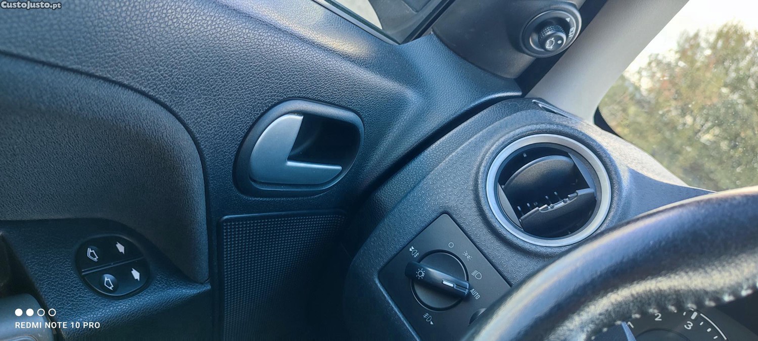 Ford Fusion + — fotografia 4