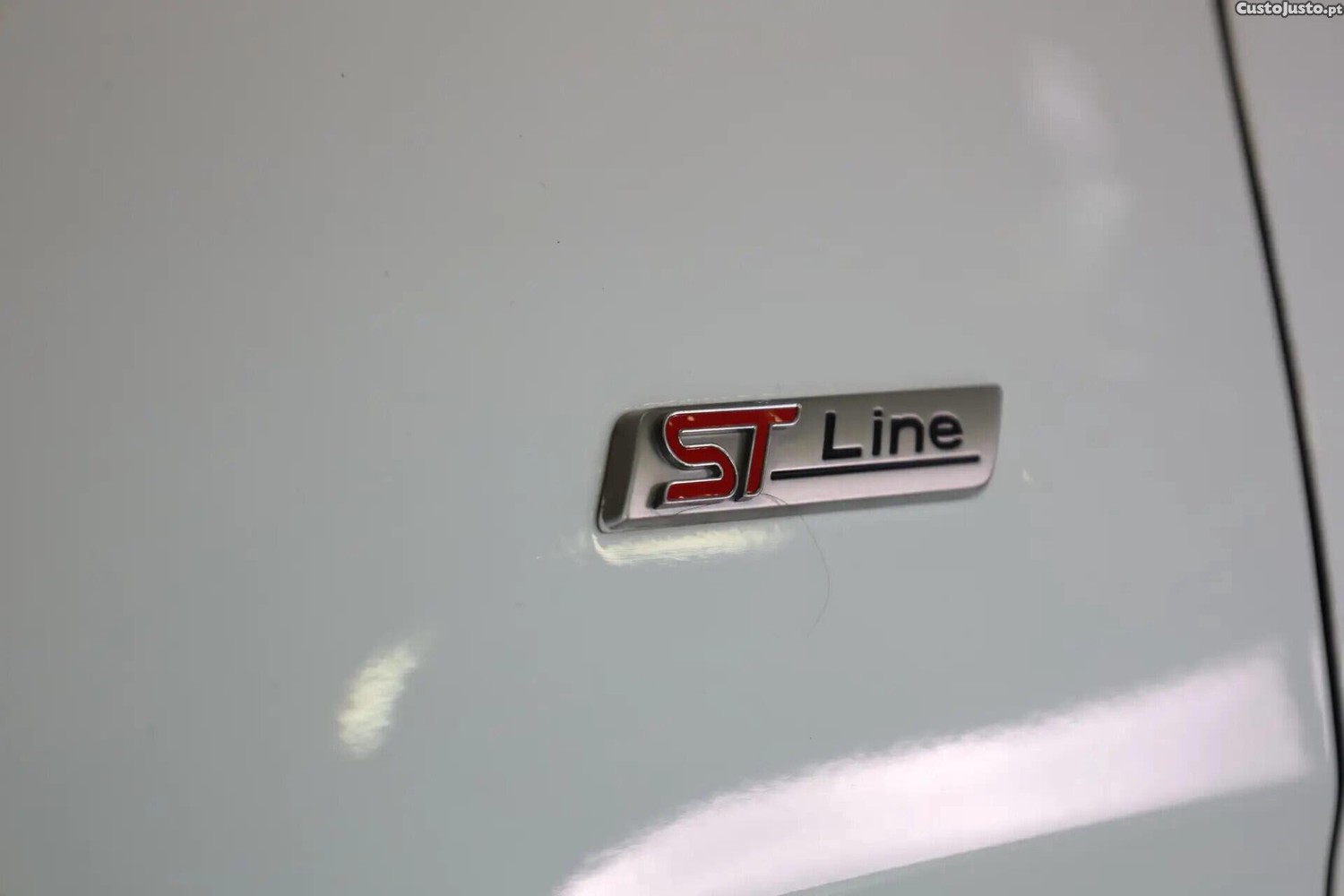 Ford EcoSport 1.0 EcoBoost ST-Line Plus — fotografia 6