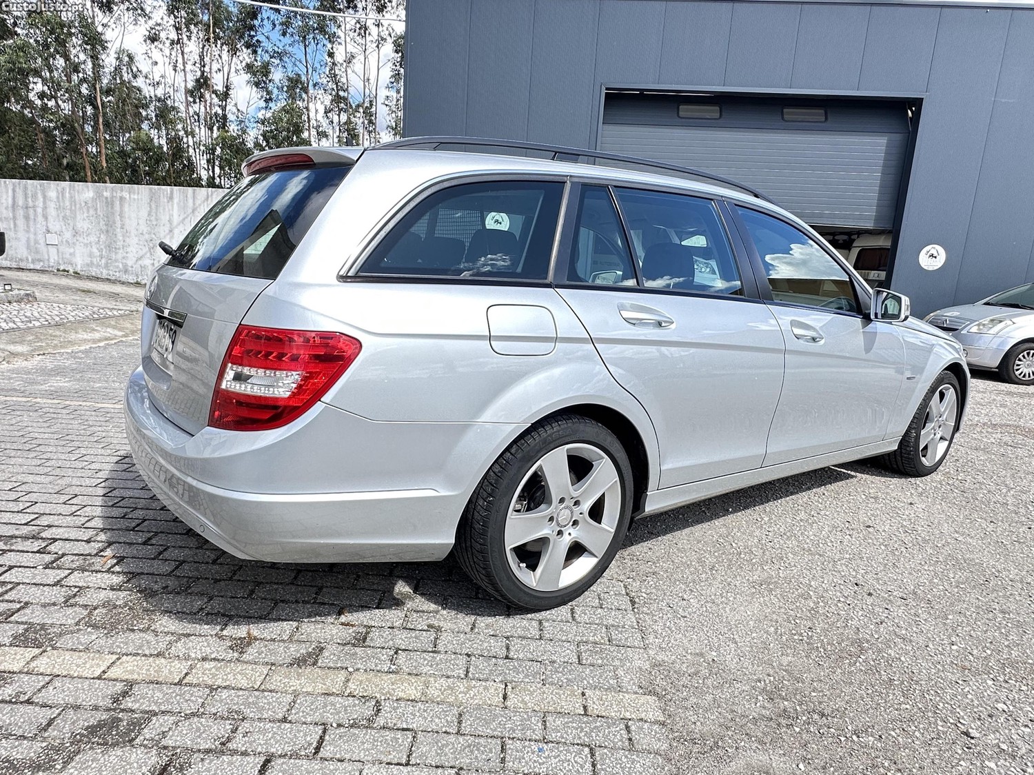 Mercedes-Benz C 220 Avantgarde — fotografia 10