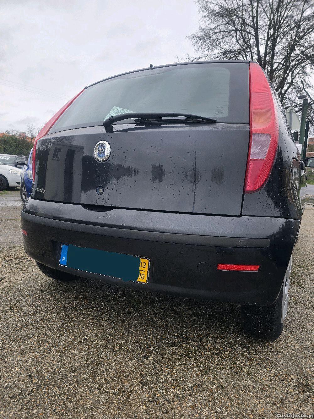 Fiat Punto gasolina — fotografia 5