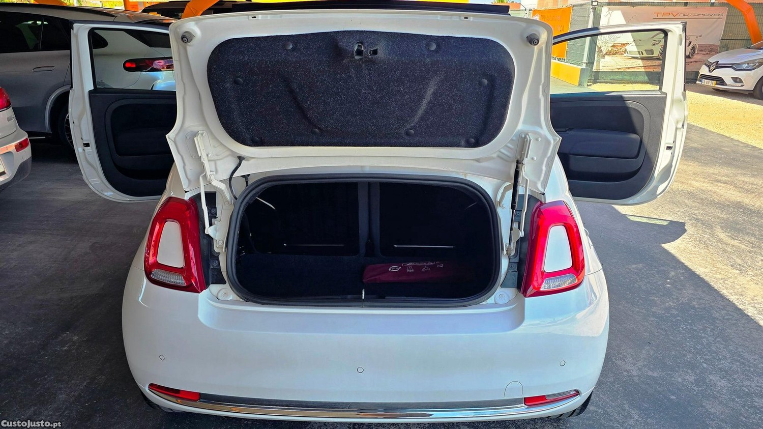 Fiat 500C 1.0 Hybrid RED — fotografia 17