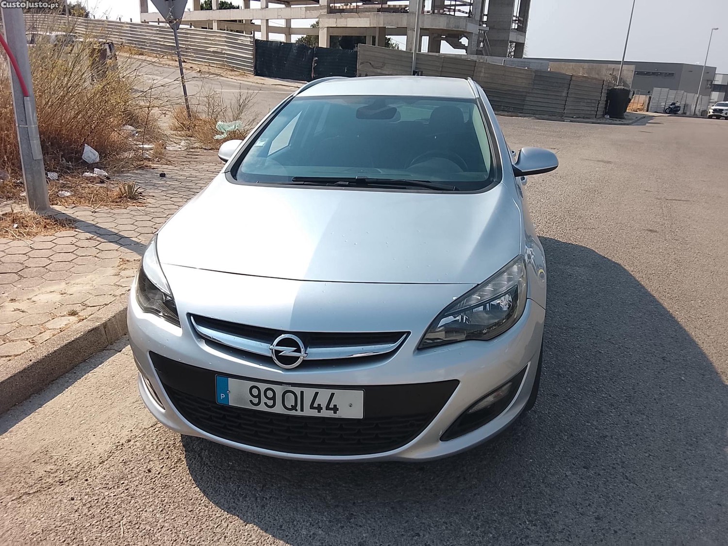 Opel Astra Sports Tourer 1.7 Diesel-Literalmente Impecável — fotografia 8