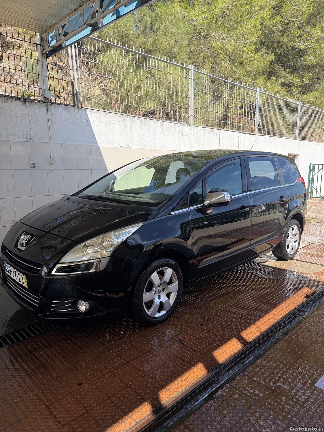 Peugeot 5008 1.6 hdi 115cv c — fotografia 2