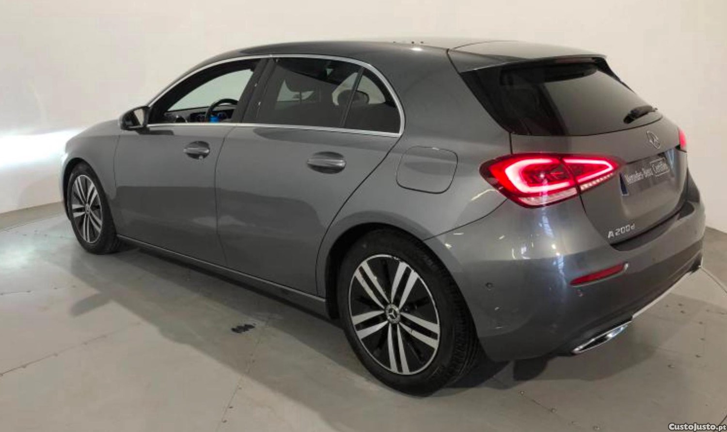 Mercedes-Benz A 200 d Progressive Automático — fotografia 6