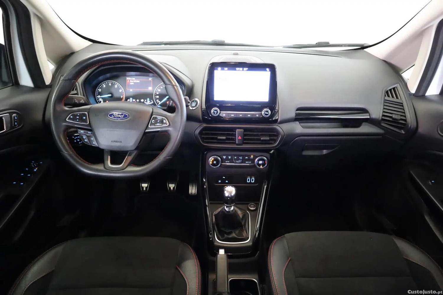 Ford EcoSport 1.0 EcoBoost ST-Line Plus — fotografia 15