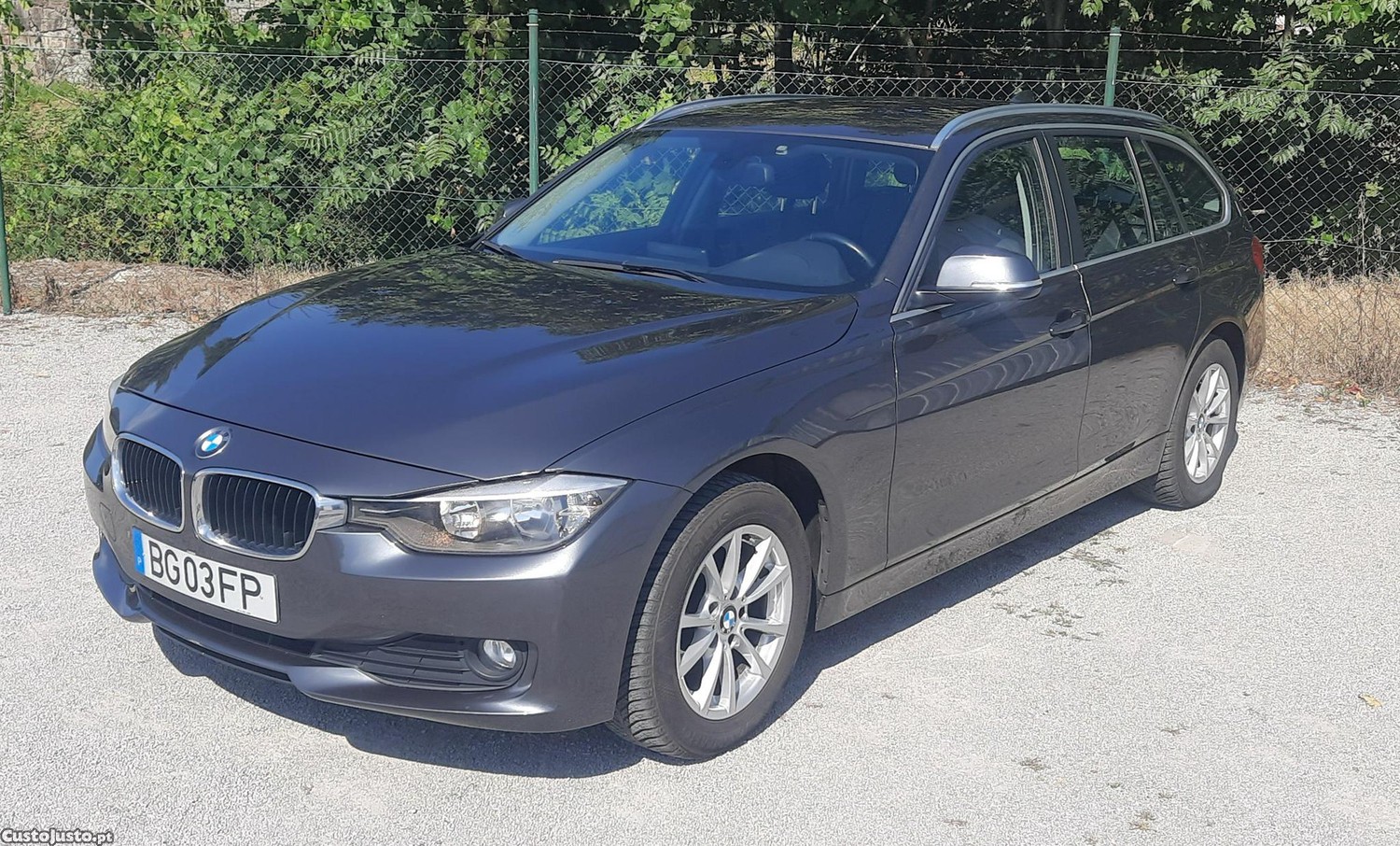 BMW 318 Xdrive — fotografia 10