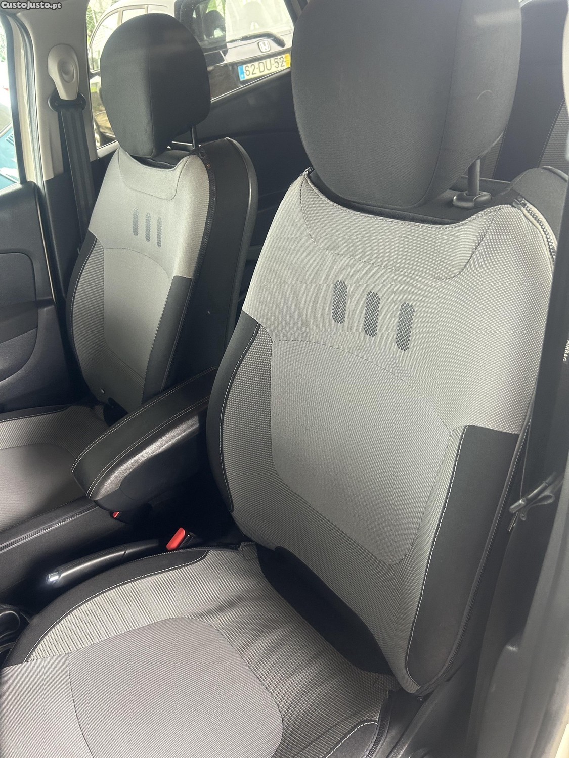 Renault Captur 1.5 DCI Exclusive EDC - 17 — photo 5
