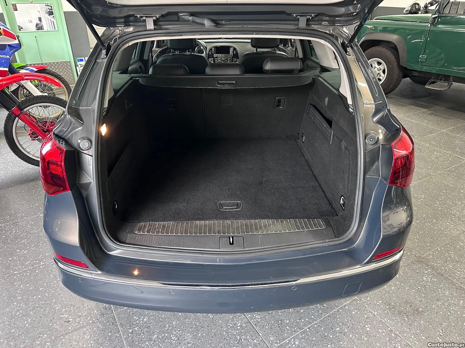 Opel Astra Sports Tourer 1.6 CDTi Cosmo S/S — fotografia 14