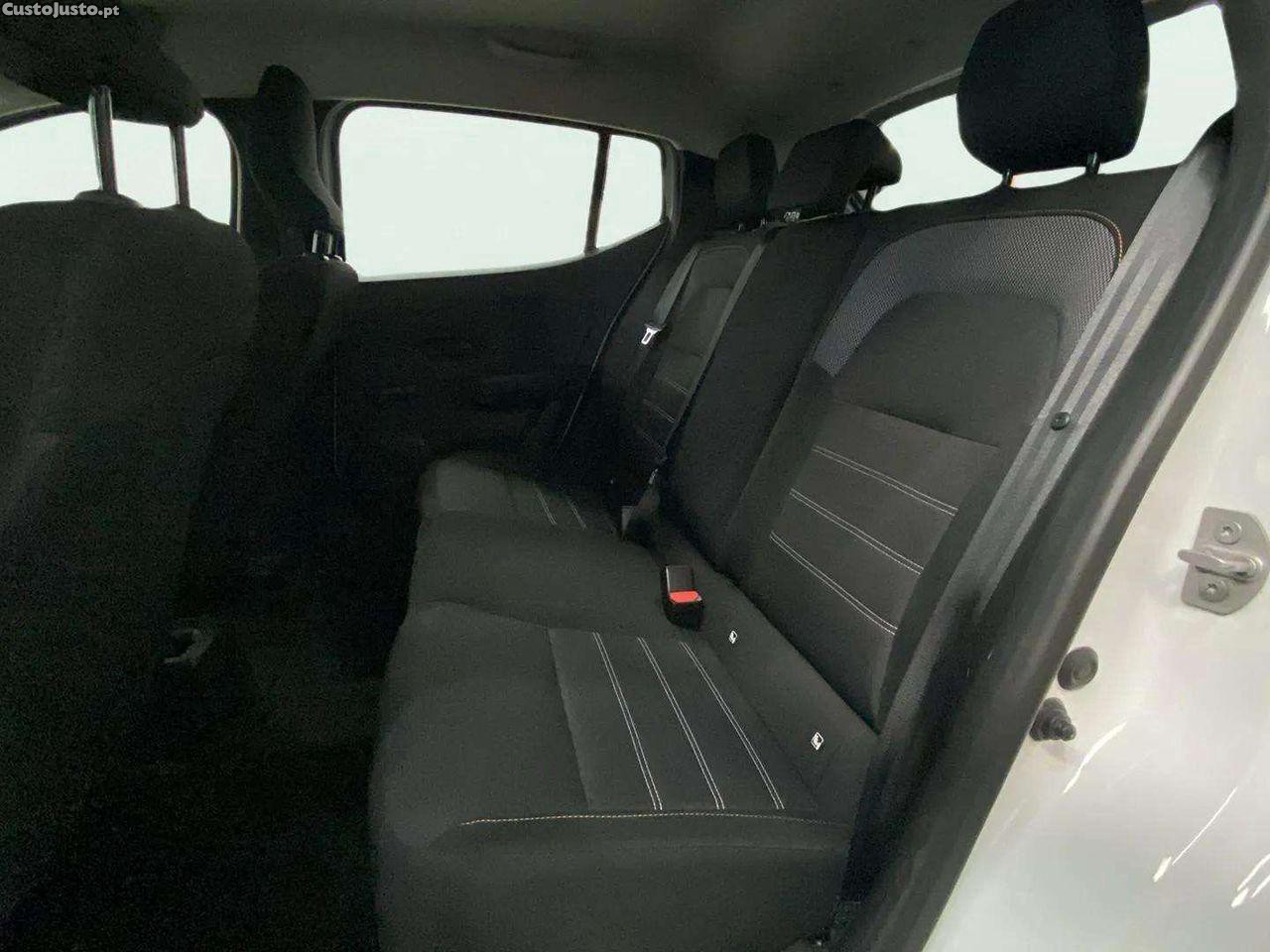 Dacia Sandero Stepway 0.9 TCe — fotografia 3