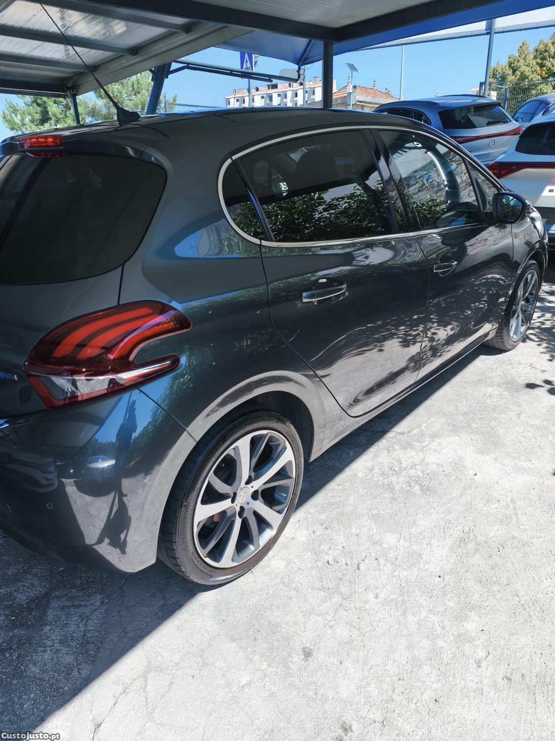 Peugeot 208 1.2 plueTech Allure — fotografia 9