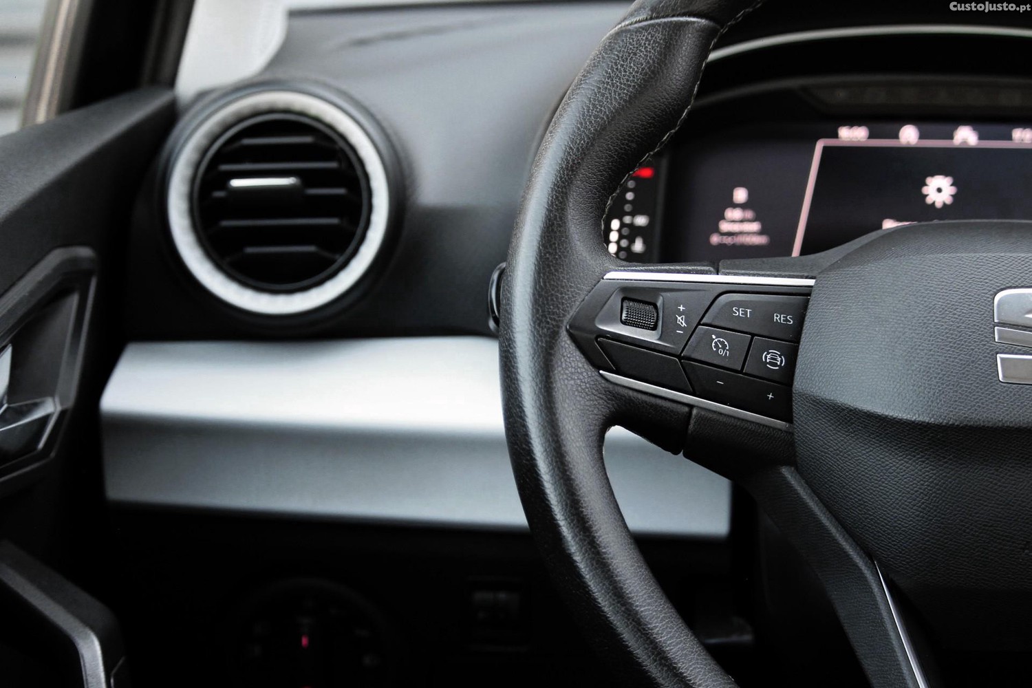 SEAT Arona 1.0 TSI Style — fotografia 7