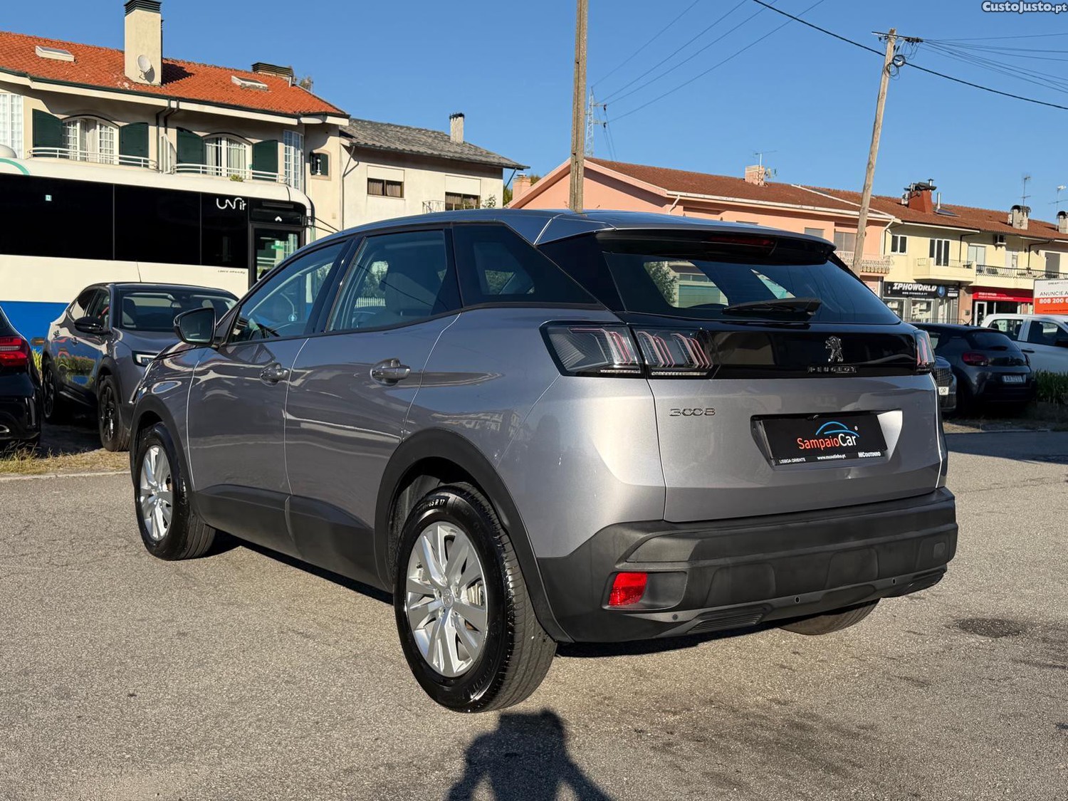 Peugeot 3008 1.5 BlueHDi Active Pack — fotografia 20