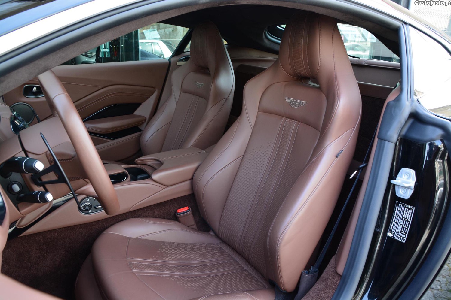 Aston Martin Vantage Coupé Coupé V8 — fotografia 2
