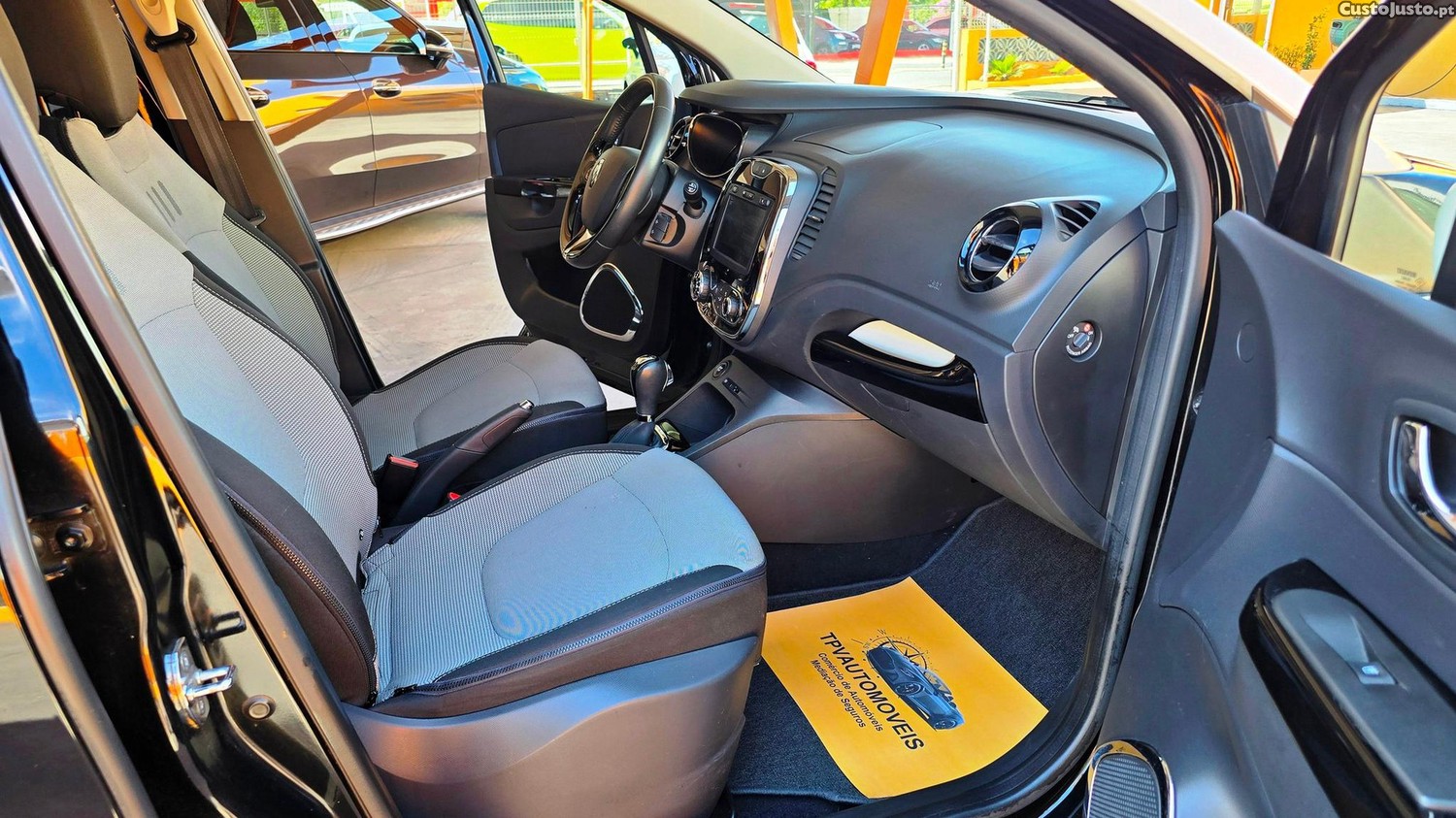 Renault Captur 1.2 TCe Exclusive EDC — fotografia 14