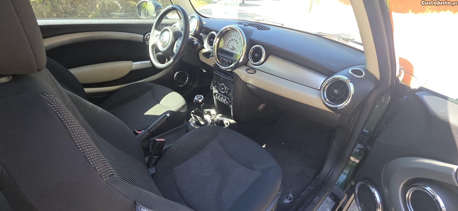 MINI Cooper D 50 Camden — fotografia 3