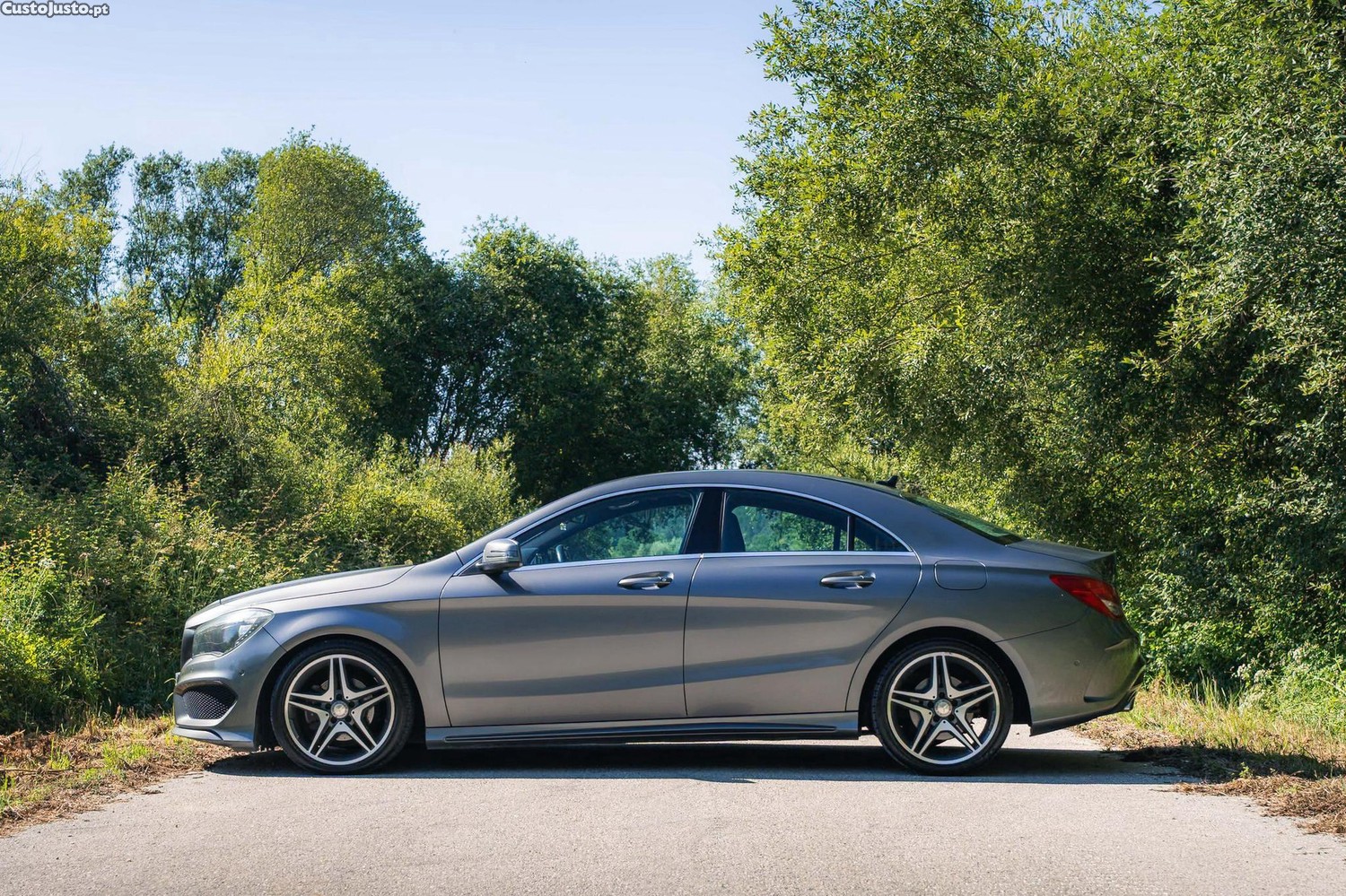 Mercedes-Benz CLA 200 CDi AMG Line — fotografia 16