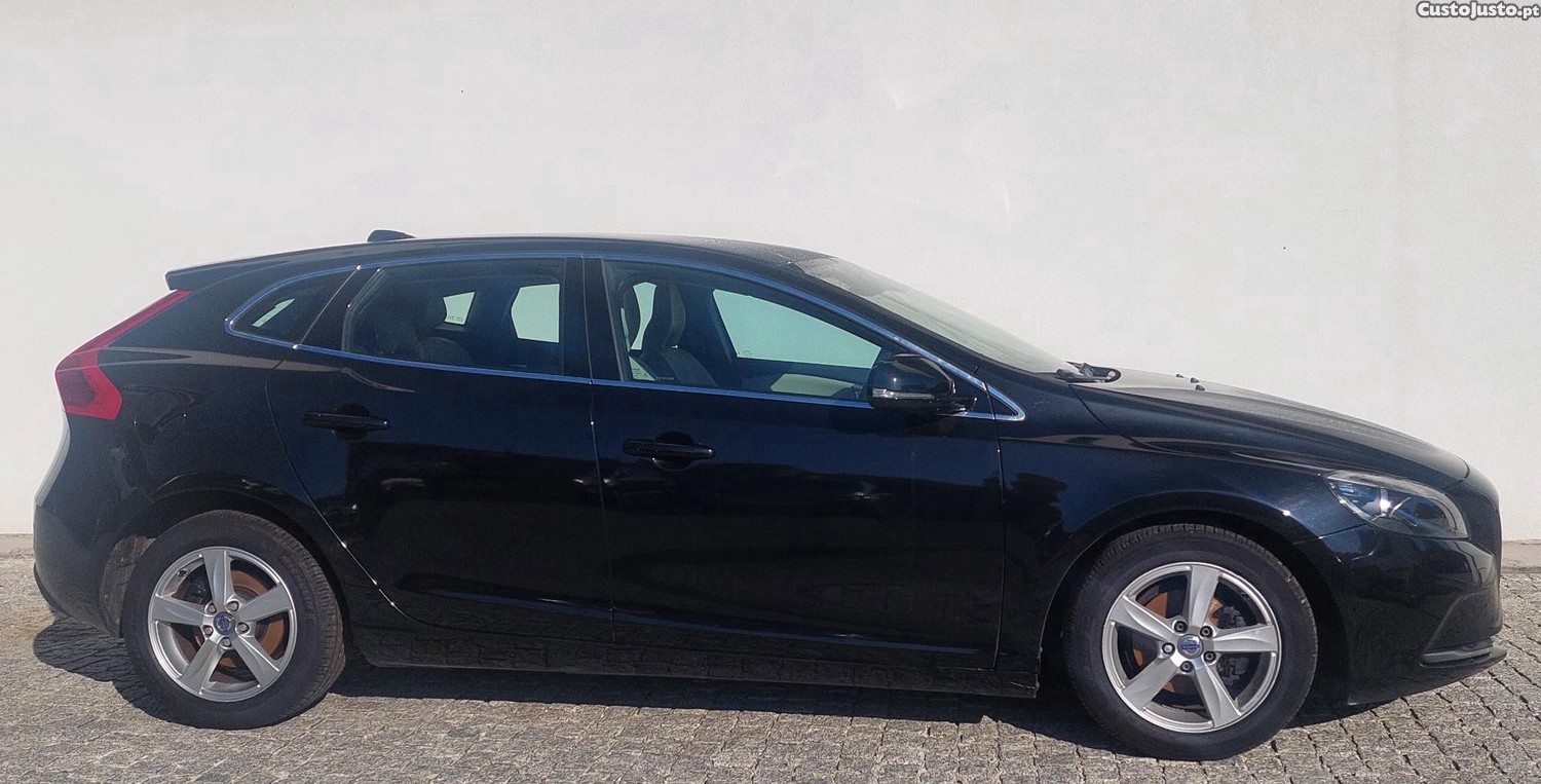 Volvo V40 1.6 D2 Momentum — fotografia 10